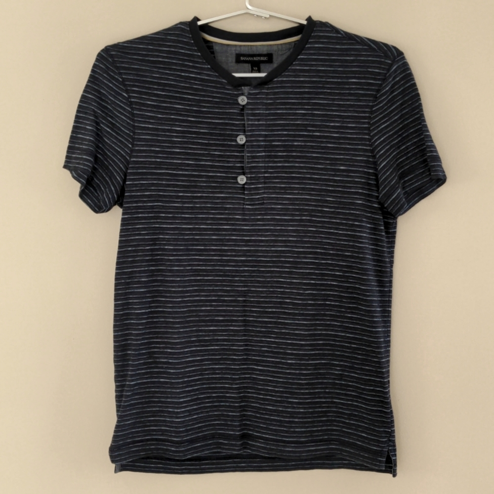Men's Banana Republic shirt